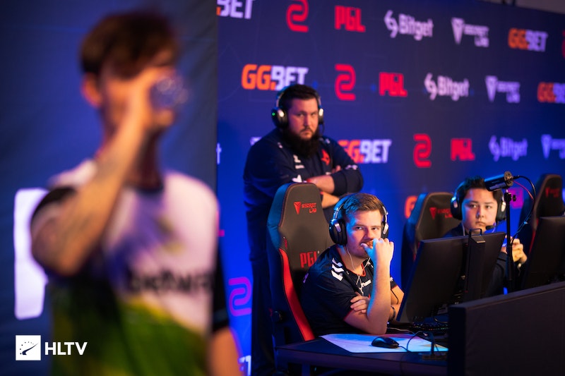 讯搜索中排 讯搜索中排