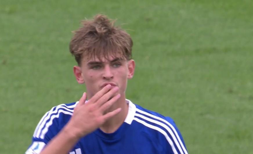 击败豪门并 击败豪门并